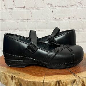 Dansko XP Mary Jane Shoes in Black